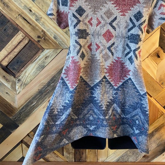 Vocal | Southwestern w/ Gem detail Tunic | S - Picture 7 of 9